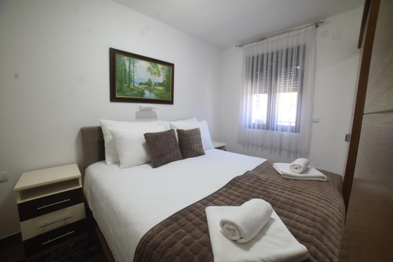 "Mini Hotel Vienna" Apartments Врнячка-Баня Екстер'єр фото