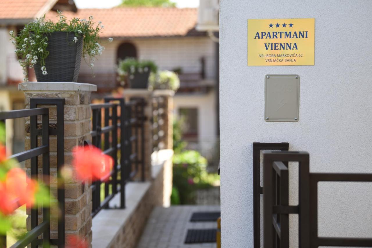 "Mini Hotel Vienna" Apartments Врнячка-Баня Екстер'єр фото